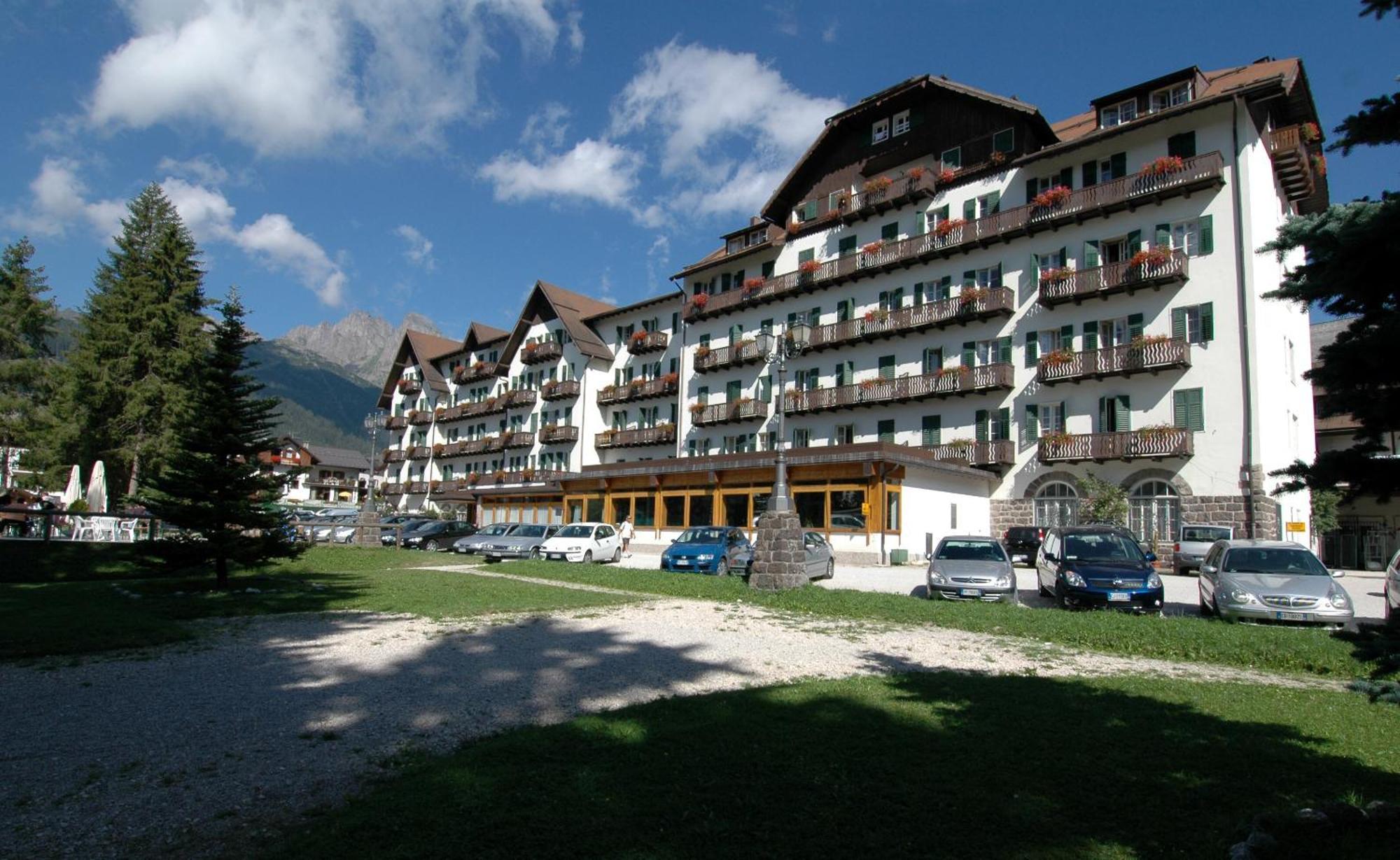 Th San Martino - Majestic Dolomiti Hotel Sankt Martin am Sismunthbach Exterior foto